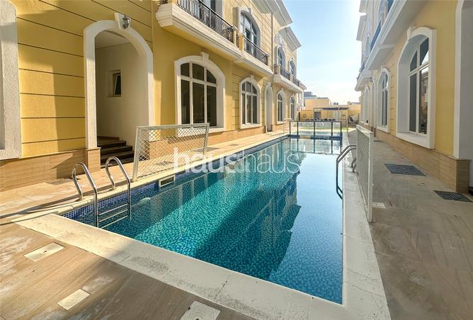 Villa - 5 Bedrooms - 5 Bathrooms for rent in Jumeirah 3 Villas - Jumeirah 3 - Jumeirah - Dubai