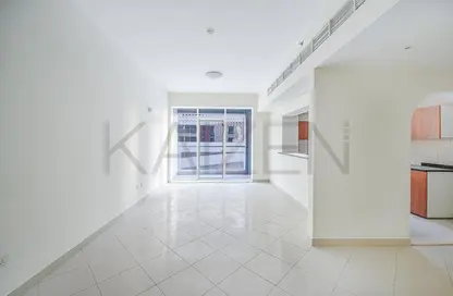 Apartment - 2 Bedrooms - 3 Bathrooms for rent in Hub Canal 2 - Hub-Golf Towers - Dubai Sports City - Dubai