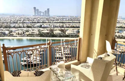 Apartment - 2 Bedrooms - 3 Bathrooms for sale in Marina Residences 6 - Marina Residences - Palm Jumeirah - Dubai