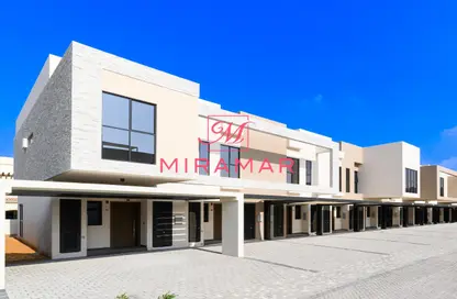 Townhouse - 3 Bedrooms - 4 Bathrooms for sale in Aldhay at Bloom Gardens - Bloom Gardens - Al Salam Street - Abu Dhabi