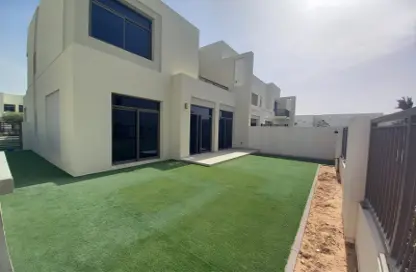 Townhouse - 4 Bedrooms - 5 Bathrooms for sale in Reem Townhouses - Town Square - Dubai