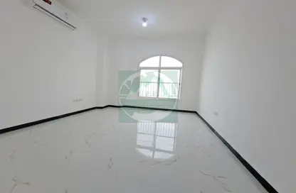 Apartment - 1 Bathroom for rent in Mohamed Bin Zayed Centre - Mohamed Bin Zayed City - Abu Dhabi