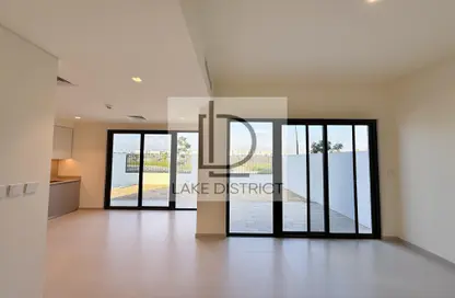 Villa - 4 Bedrooms - 5 Bathrooms for rent in Greenviews 2 - EMAAR South - Dubai South (Dubai World Central) - Dubai