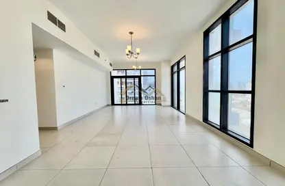 Apartment - 2 Bedrooms - 3 Bathrooms for rent in N S Building - Al Jaddaf - Dubai