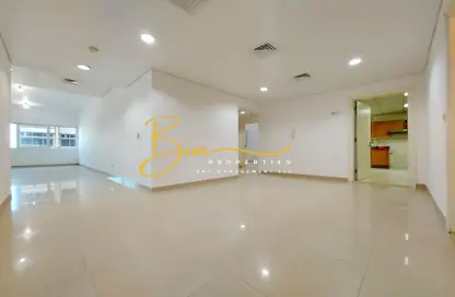 Apartment - 3 Bedrooms - 4 Bathrooms for rent in Khalidiya Tower B - Khalidiya Twin Towers - Al Khalidiya - Abu Dhabi