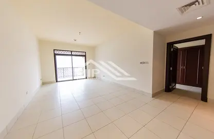 Apartment - 1 Bedroom - 1 Bathroom for rent in Reehan 1 - Reehan - Old Town - Dubai