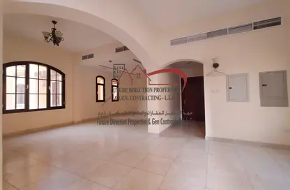 Villa - 4 Bedrooms - 5 Bathrooms for rent in Al Muntazah - Abu Dhabi