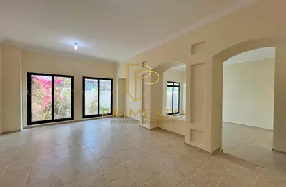 Villa - 4 Bedrooms - 6 Bathrooms for rent in Khalidiya Village - Al Khalidiya - Abu Dhabi