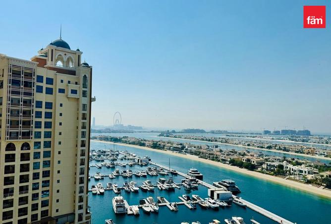 Apartment - 3 Bedrooms - 4 Bathrooms for rent in Marina Residences 3 - Marina Residences - Palm Jumeirah - Dubai