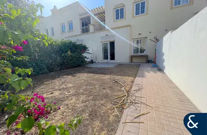 Villa - 2 Bedrooms - 3 Bathrooms for rent in Springs 12 - The Springs - Dubai