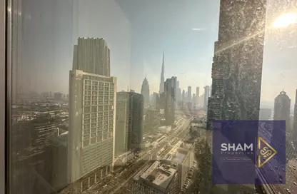 Apartment - 3 Bedrooms - 3 Bathrooms for rent in 21st Century Tower - Sheikh Zayed Road - Dubai