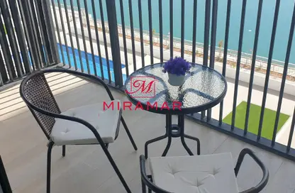 Apartment - 1 Bathroom for rent in Waters Edge - Yas Island - Abu Dhabi