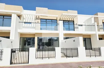 Townhouse - 3 Bedrooms - 3 Bathrooms for rent in Phoenix - DAMAC Hills - Dubai