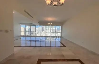 Apartment - 3 Bedrooms - 4 Bathrooms for rent in Emirates Tower - Hamdan Street - Abu Dhabi