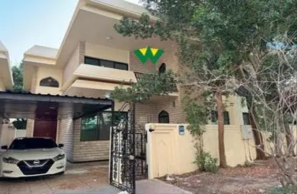 Villa - 4 Bedrooms - 4 Bathrooms for rent in Cornich Al Khalidiya - Al Khalidiya - Abu Dhabi