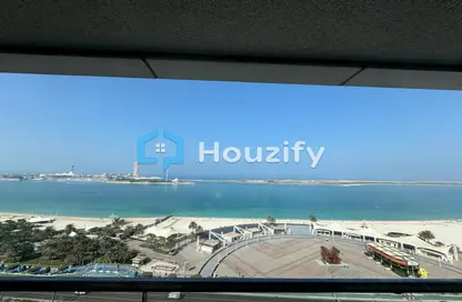 Apartment - 4 Bedrooms - 6 Bathrooms for rent in Corniche Road - Abu Dhabi