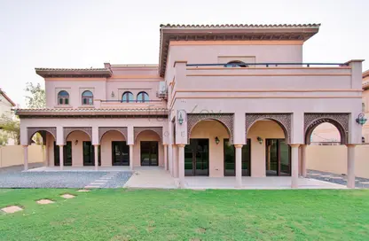 Villa - 5 Bedrooms - 6 Bathrooms for sale in The Centro - The Villa - Dubai