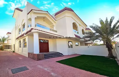 Villa - 4 Bedrooms - 5 Bathrooms for rent in Jumeirah 3 Villas - Jumeirah 3 - Jumeirah - Dubai