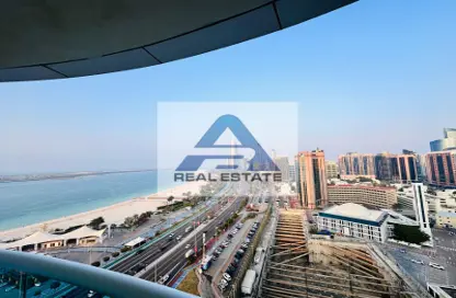 Duplex - 3 Bedrooms - 5 Bathrooms for rent in Corniche Road - Abu Dhabi