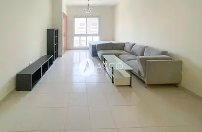 Apartment - 1 Bathroom for rent in Gardenia 1 - Emirates Gardens 1 - Jumeirah Village Circle - Dubai