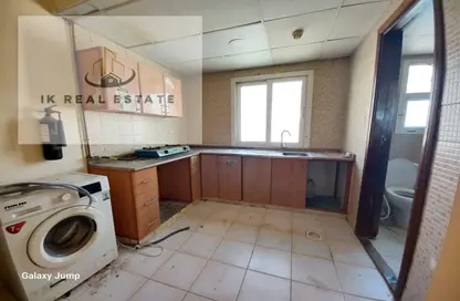 Apartment - 1 Bathroom for rent in Muwaileh 3 Building - Muwaileh - Sharjah