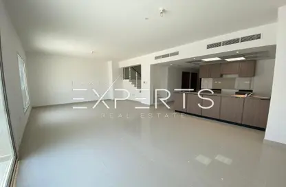 Villa - 2 Bedrooms - 4 Bathrooms for sale in Manazel Al Reef 2 - Al Samha - Abu Dhabi