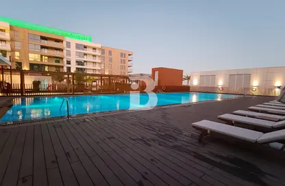 Pool image for: Apartment - 2 Bedrooms - 3 Bathrooms for rent in Qaryat Al Hidd - Saadiyat Island - Abu Dhabi, Image 1