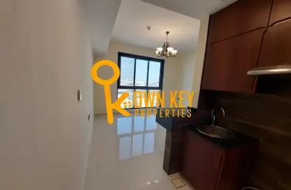 Apartment - Studio - 1 Bathroom for rent in Al Souk Al Kabeer - Bur Dubai - Dubai