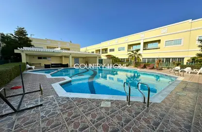 Villa - 4 Bedrooms - 5 Bathrooms for rent in Jumeirah 1 Villas - Jumeirah 1 - Jumeirah - Dubai