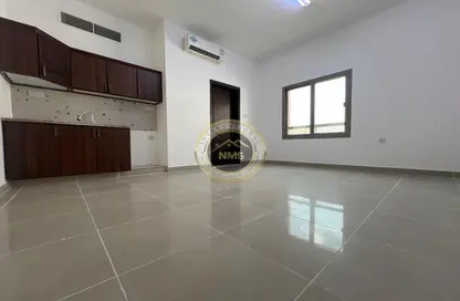 Apartment - 1 Bathroom for rent in Muroor Area - Abu Dhabi