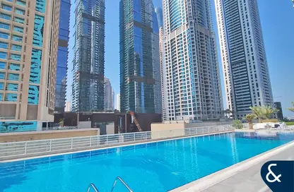 Apartment - 1 Bedroom - 2 Bathrooms for rent in MAG 218 - Dubai Marina - Dubai