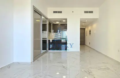 Apartment - 1 Bathroom for sale in Golden Dream Tower 1 - Jumeirah Village Circle - Dubai