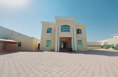 Villa - 5 Bedrooms for rent in Al Rahmaniya 1 - Al Rahmaniya - Sharjah