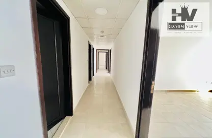 Apartment - 4 Bedrooms - 4 Bathrooms for rent in Shabiya 9 - Shabiya - Mussafah - Abu Dhabi