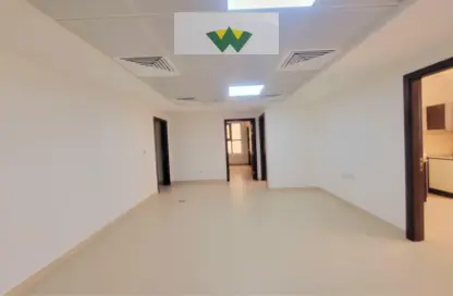Apartment - 3 Bedrooms - 4 Bathrooms for rent in Shabia - Mussafah - Abu Dhabi