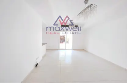 Villa - 2 Bedrooms - 3 Bathrooms for rent in Springs 11 - The Springs - Dubai