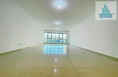 Apartment - 3 Bedrooms - 5 Bathrooms for rent in Al Safa Tower - Khalidiya Street - Al Khalidiya - Abu Dhabi