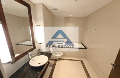 Apartment - 2 Bedrooms - 3 Bathrooms for rent in Fairmont Marina Residences - The Marina - Abu Dhabi