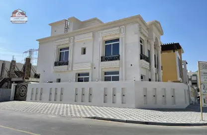 Villa - 5 Bedrooms - 7 Bathrooms for sale in Al Yasmeen 1 - Al Yasmeen - Ajman