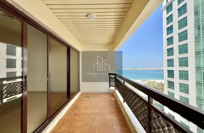 Apartment - 4 Bedrooms - 5 Bathrooms for rent in 3 Sails Tower - Corniche Road - Abu Dhabi