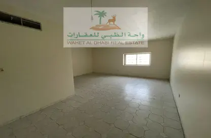 Apartment - 4 Bedrooms - 3 Bathrooms for rent in SG Al Soor Building - Al Soor - Al Qasimia - Sharjah