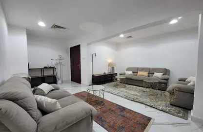 Apartment - 1 Bedroom - 1 Bathroom for rent in Khalifa City A Villas - Khalifa City A - Khalifa City - Abu Dhabi