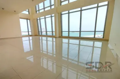 Apartment - 2 Bedrooms - 3 Bathrooms for rent in Falcon Tower - Corniche Road - Abu Dhabi