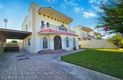 Villa - 4 Bedrooms - 5 Bathrooms for rent in Umm Suqeim 2 Villas - Umm Suqeim 2 - Umm Suqeim - Dubai