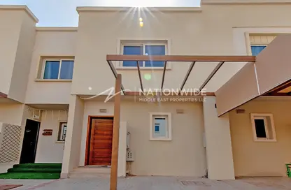 Villa - 2 Bedrooms - 3 Bathrooms for rent in Arabian Style - Al Reef Villas - Al Reef - Abu Dhabi