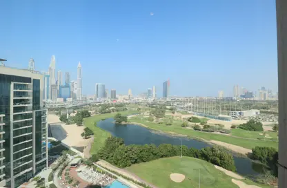 Apartment - 3 Bedrooms - 4 Bathrooms for rent in Vida Residence - The Hills - Dubai