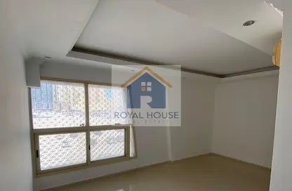 Apartment - 1 Bathroom for sale in Al Khan Lagoon - Al Khan - Sharjah