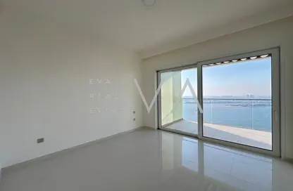 Apartment - 3 Bedrooms - 4 Bathrooms for sale in Grand Bleu Tower 1 - EMAAR Beachfront - Dubai Harbour - Dubai