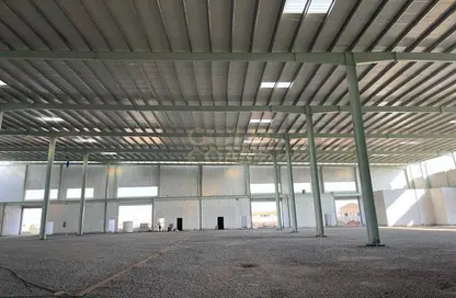 Warehouse - Studio for rent in Umm Al Thuoob - Umm Al Quwain