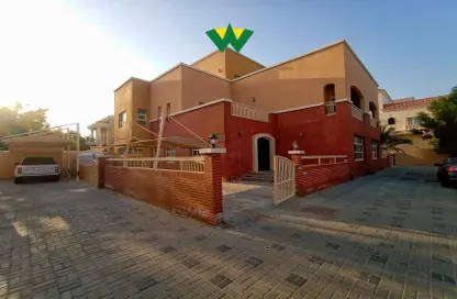 Villa - 4 Bedrooms - 5 Bathrooms for rent in Mohamed Bin Zayed Centre - Mohamed Bin Zayed City - Abu Dhabi